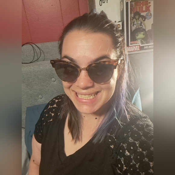 Meet your Posher, Jessica - Picture 8 of 8